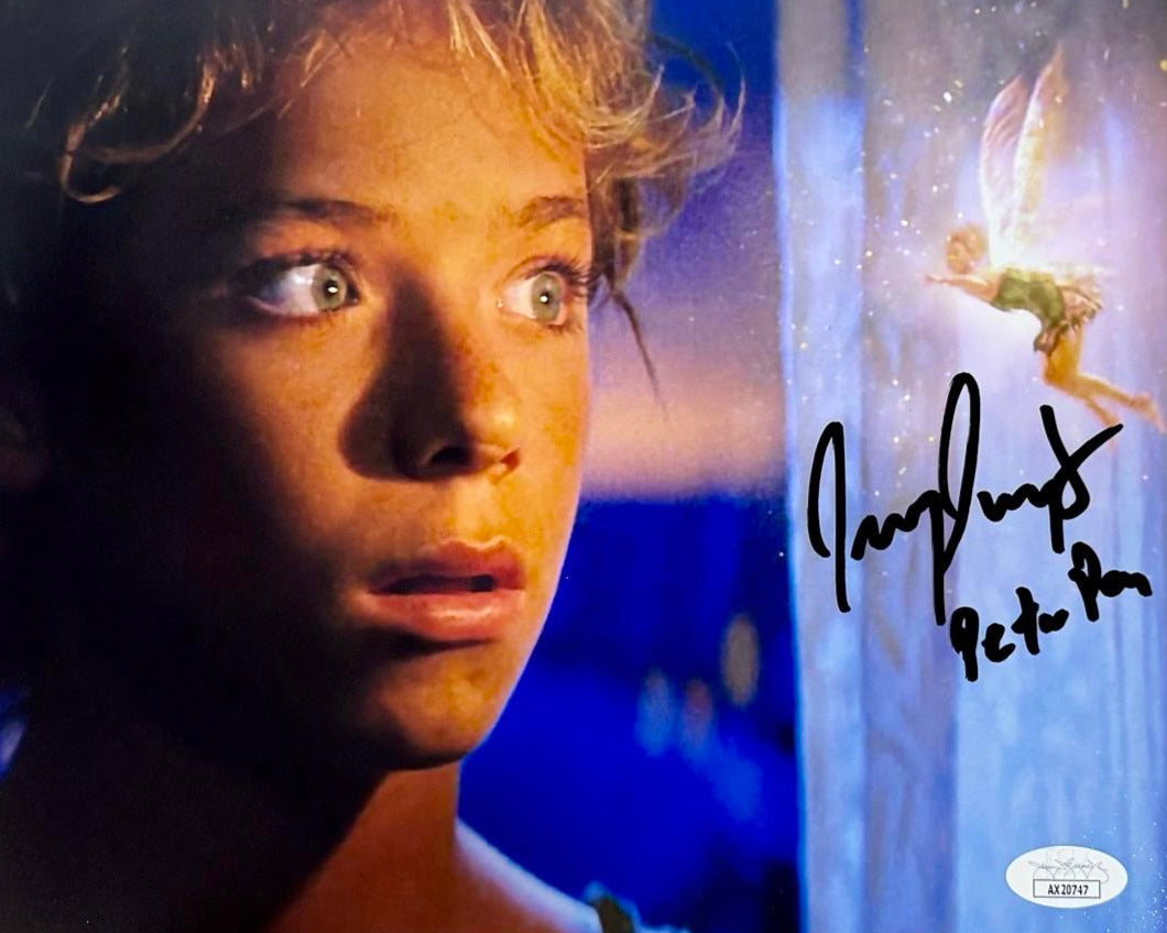 Jeremy Sumpter Signed 8x10 Photo (Peter Pan) - JSA COA